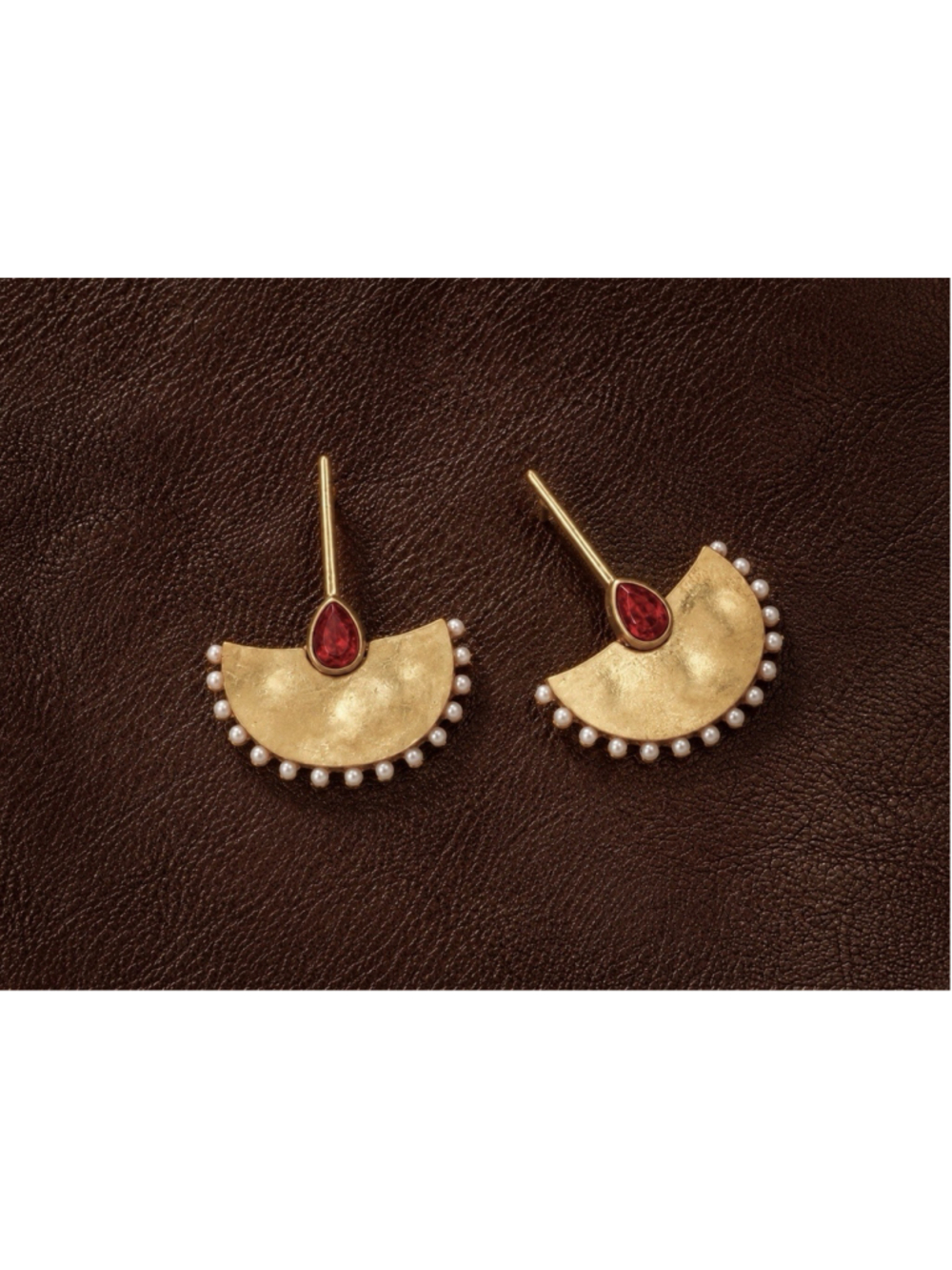 Artisan Fan Gold Earrings Museum Pearl Crystal Hammered Sundance Boho Teardrop